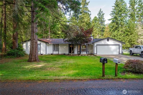 Photo of 9815 139th Street NW, Gig Harbor, WA 98329 (MLS # 2441283)