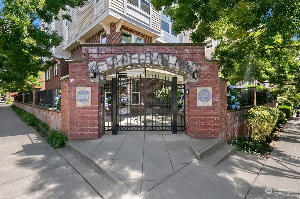 Photo of 530 4th Avenue W #301, Seattle, WA 98119 (MLS # 2258351)