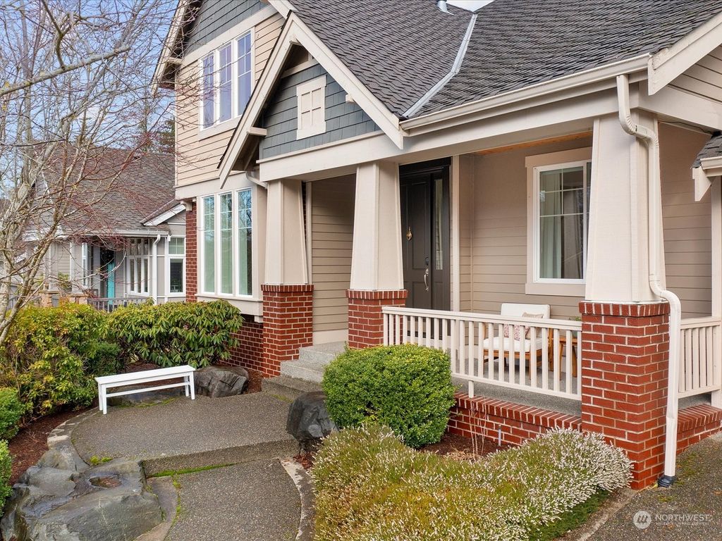 Photo of 1788 30th Avenue NE, Issaquah, WA 98029 (MLS # 2193372)