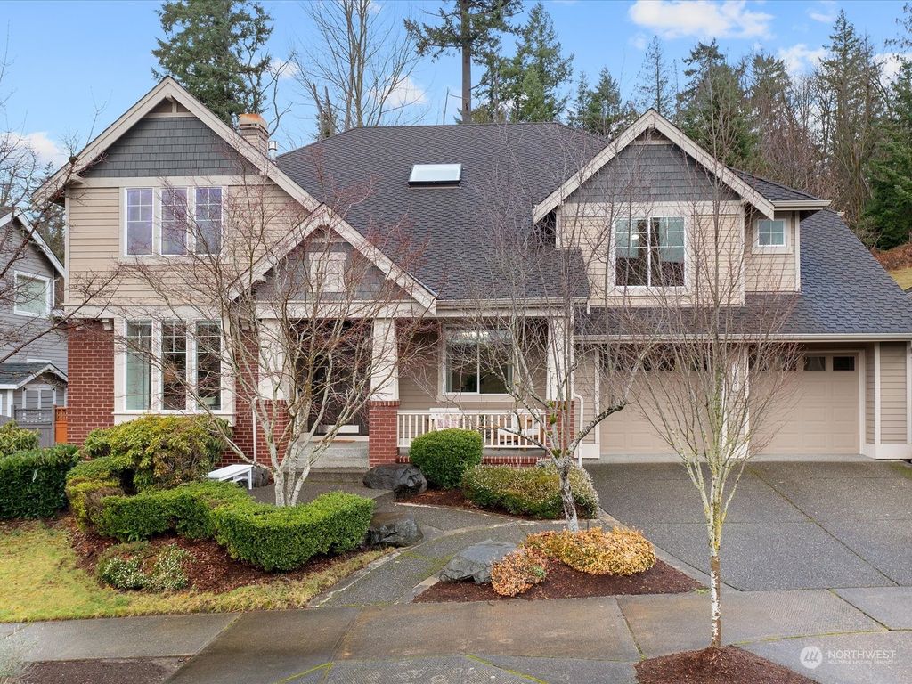 Photo of 1788 30th Avenue NE, Issaquah, WA 98029 (MLS # 2193372)