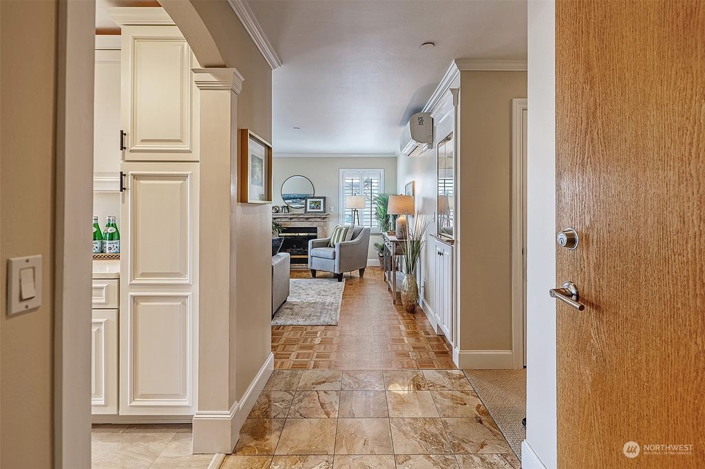 Photo of 1527 California Avenue SW #401, Seattle, WA 98116 (MLS # 2222686)