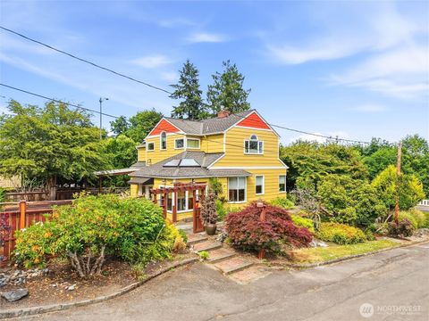 Photo of 125 Olympic Way NW, Olympia, WA 98502 (MLS # 2551912)