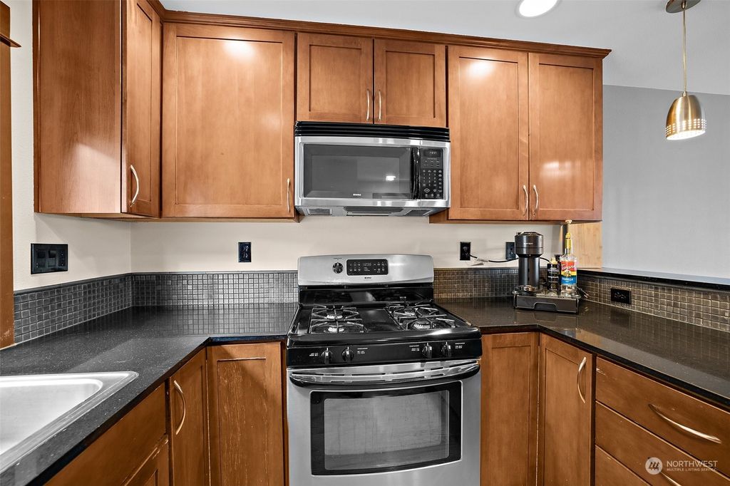 Photo of 5942 California Avenue SW #D, Seattle, WA 98136 (MLS # 2058606)