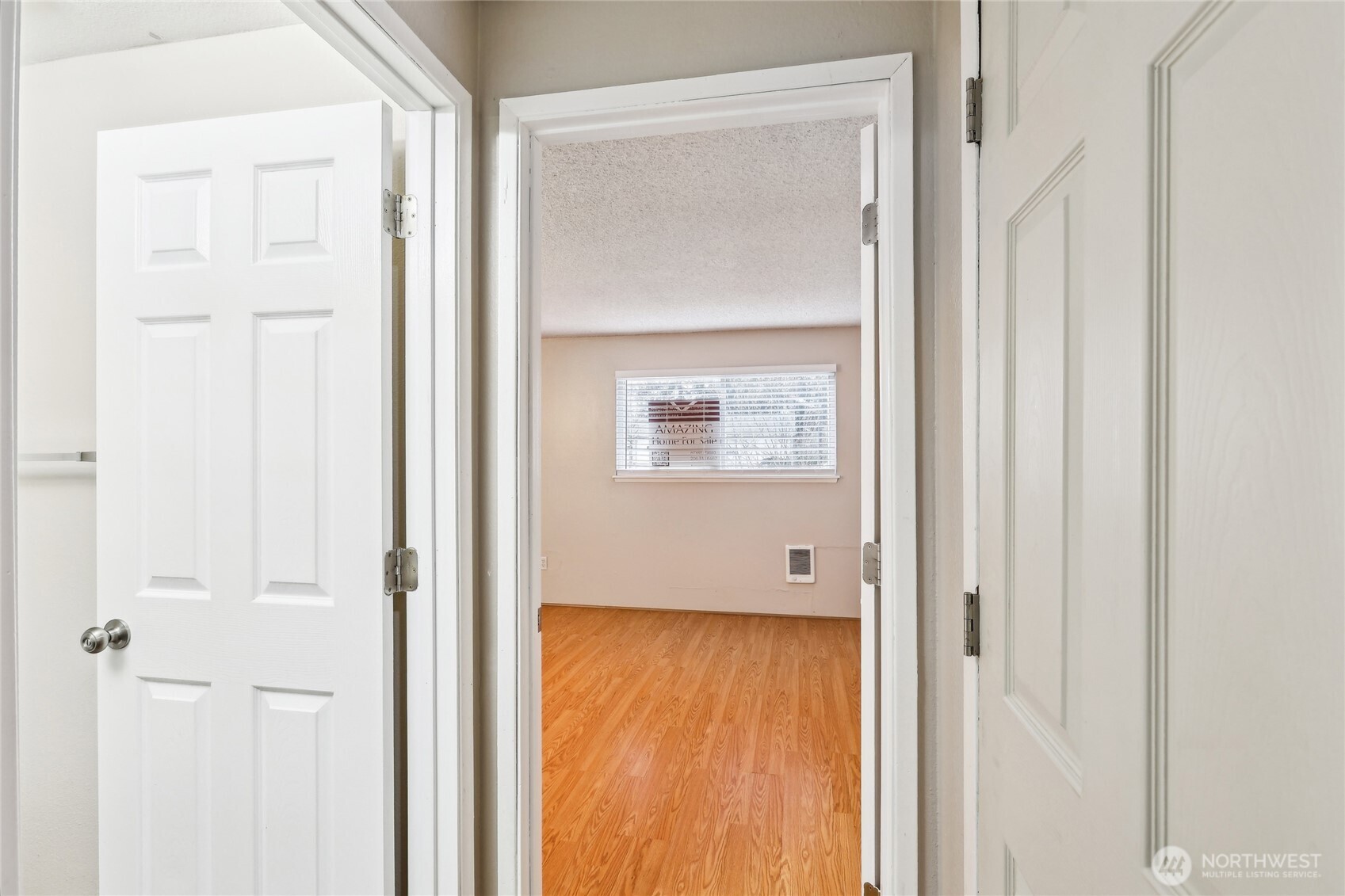 Federal Way, Washington 98003, United States, 1 Bedroom Bedrooms, ,1 BathroomBathrooms,Residential,Contingent,21378