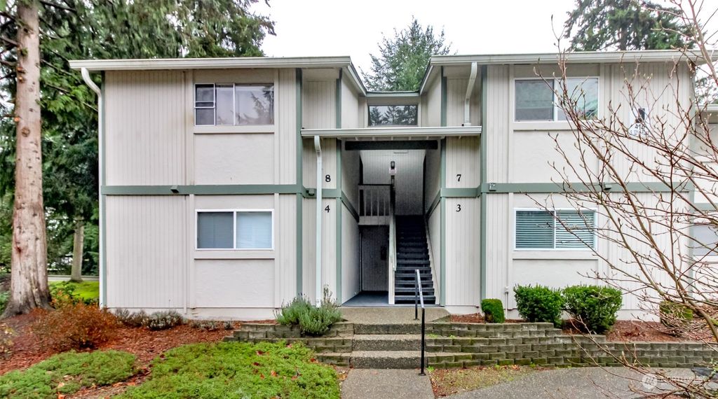 Photo of 416 S 321st Place #J3, Federal Way, WA 98003 (MLS # 2320718)