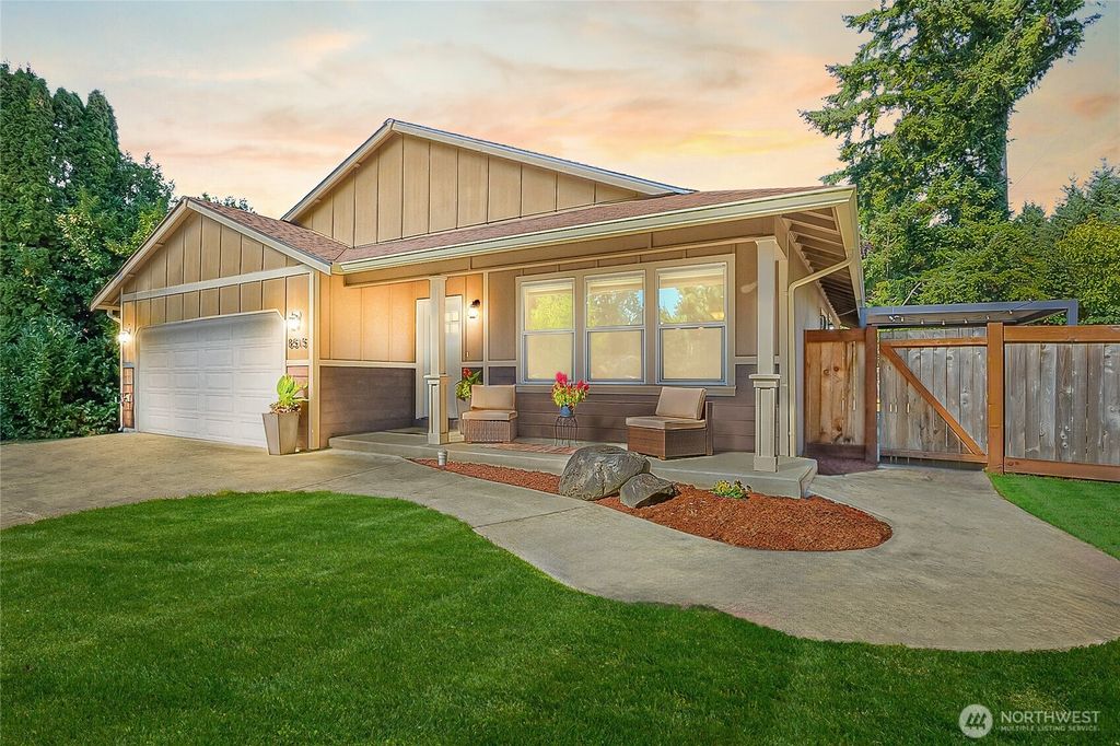 Photo of 8515 166th Street Ct E, Puyallup, WA 98375 (MLS # 2481142)