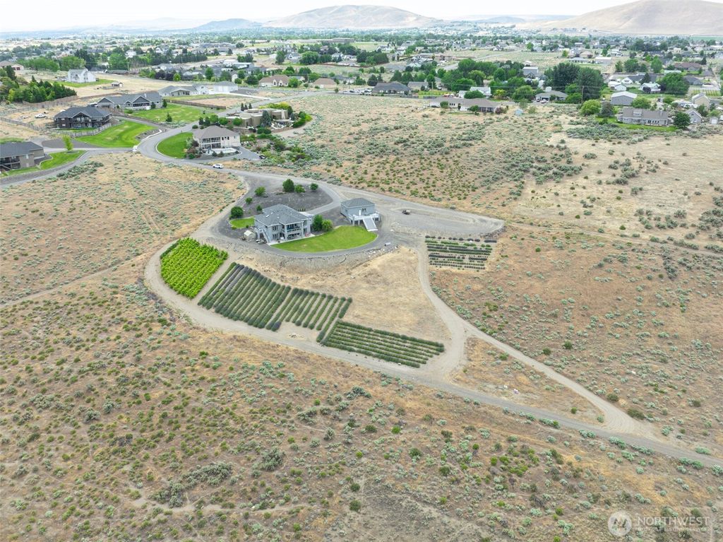 Photo of 5880 W 58th Avenue, West Richland, WA 99353 (MLS # 2479784)