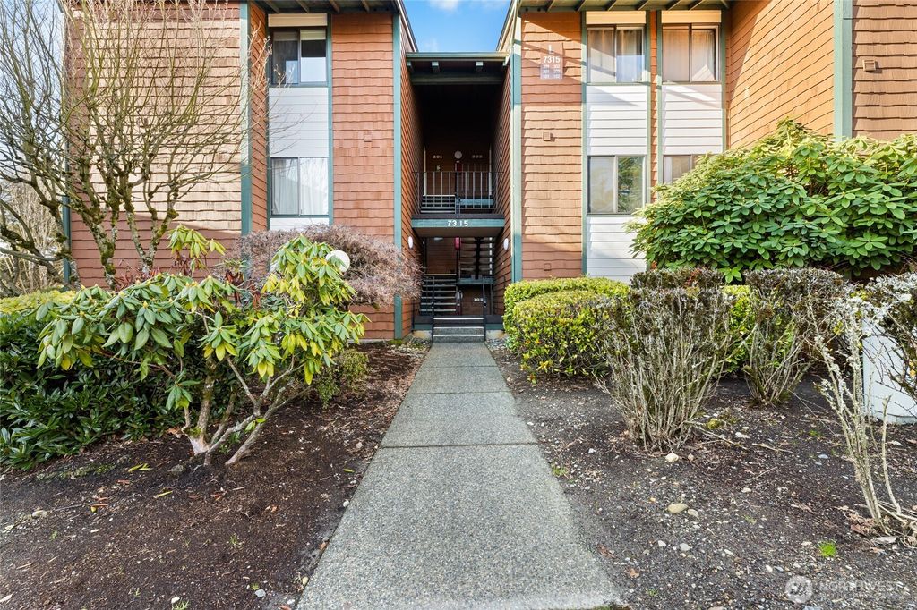Photo of 7315 N Skyview Lane #L-101, Tacoma, WA 98406 (MLS # 2464634)