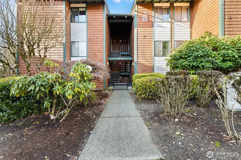Photo of 7315 N Skyview Lane #L-101, Tacoma, WA 98406 (MLS # 2464634)