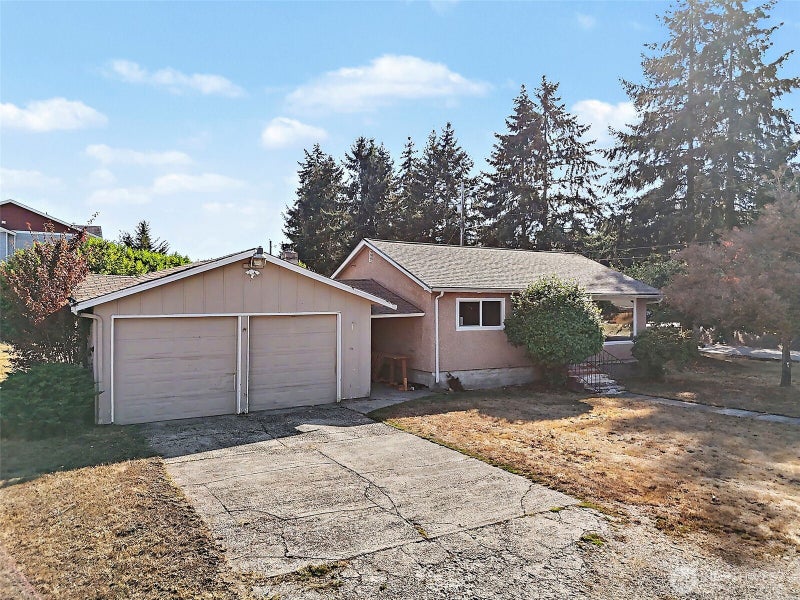 5220 64th Street W
