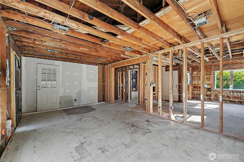 5220 64th Street W
