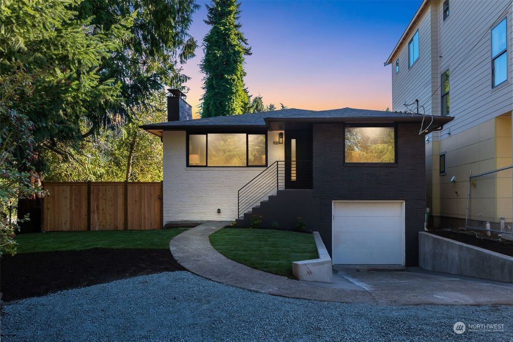 Photo of 1255 NE 98th Street, Seattle, WA 98115 (MLS # 2303241)