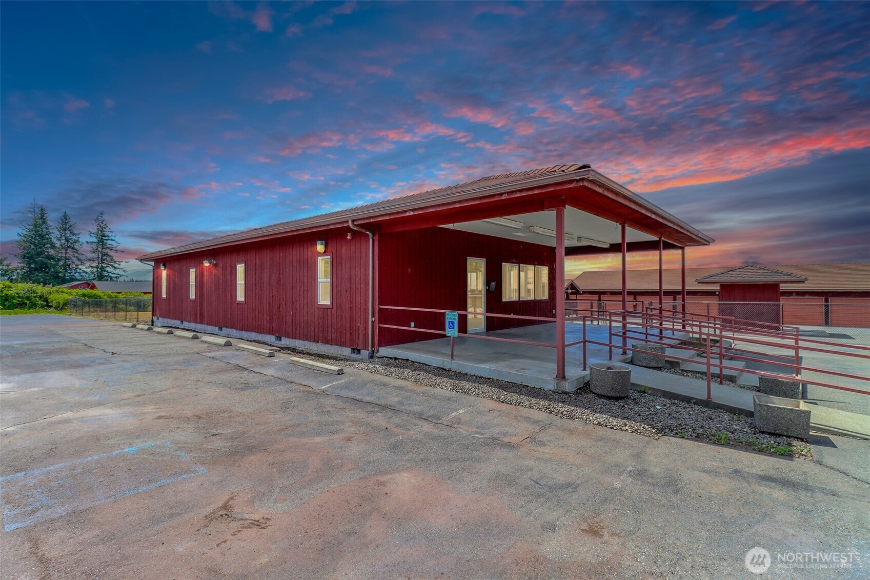 36510 Mountain Highway E A