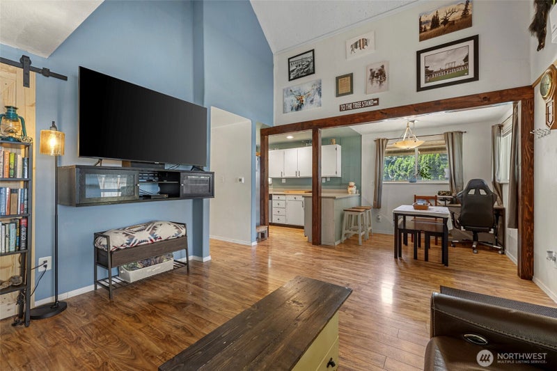 22205 S Forest Loop