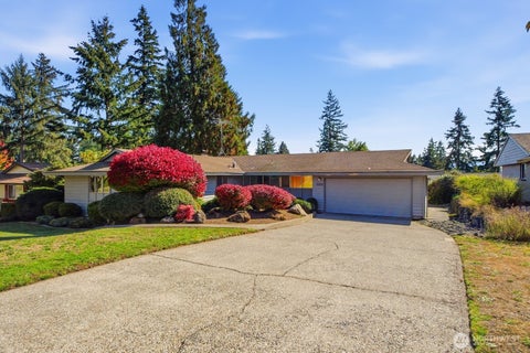 Photo of 860 170th Place NE, Bellevue, WA 98008 (MLS # 2593875)