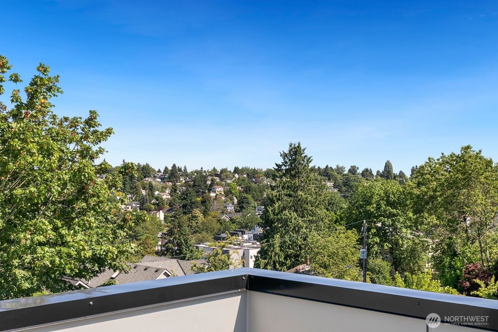 Photo of 1823 26th Avenue #B, Seattle, WA 98122 (MLS # 2428803)
