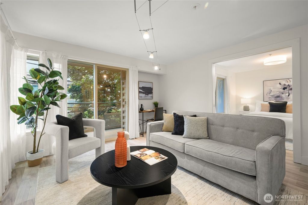 Photo of 1550 Eastlake Avenue E #105, Seattle, WA 98102 (MLS # 2431201)