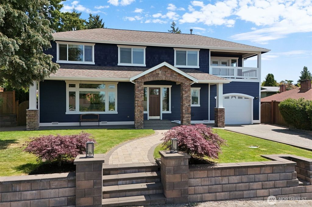 Photo of 1500 Kennewick Avenue NE, Renton, WA 98056 (MLS # 2394140)