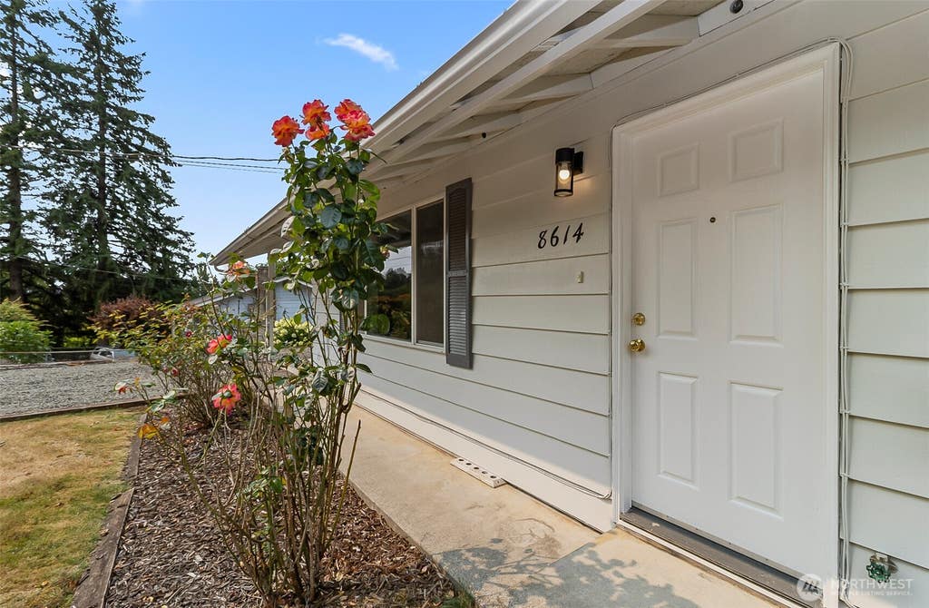 Photo of 8614 125th Avenue SE, Snohomish, WA 98290 (MLS # 2563225)