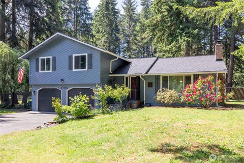 Photo of 4705 Yorkshire Drive SE, Olympia, WA 98513 (MLS # 2472492)