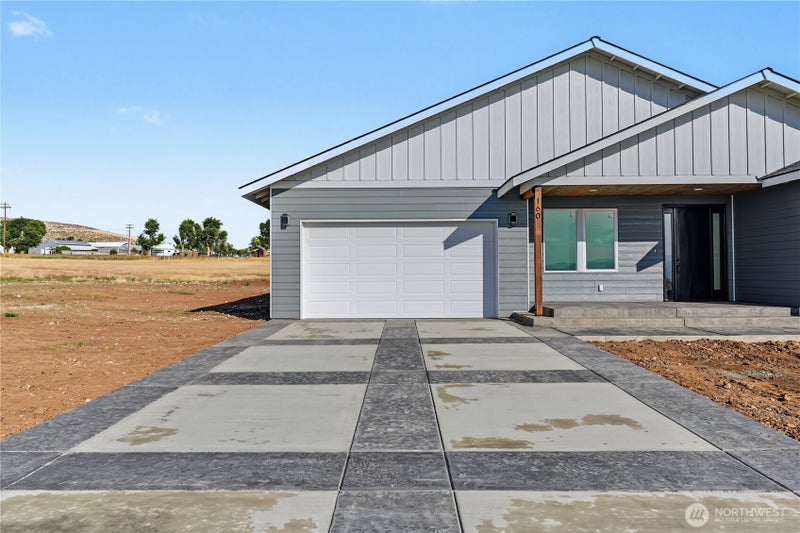 160 Windrow Lane