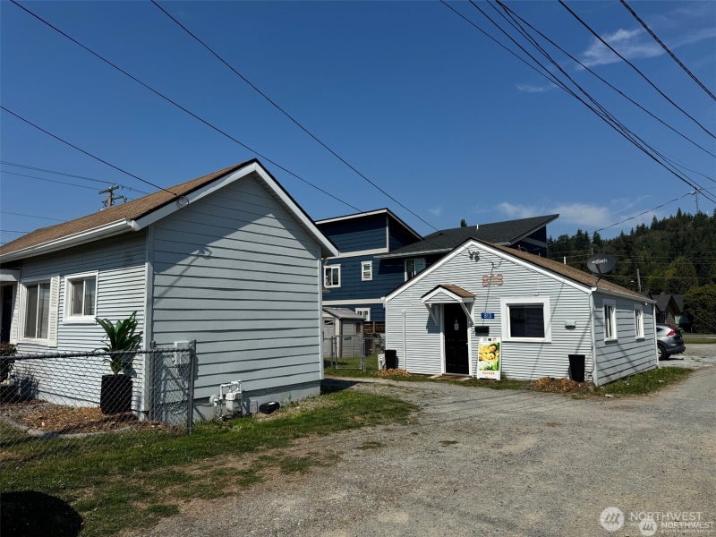 811 E Fairhaven Avenue