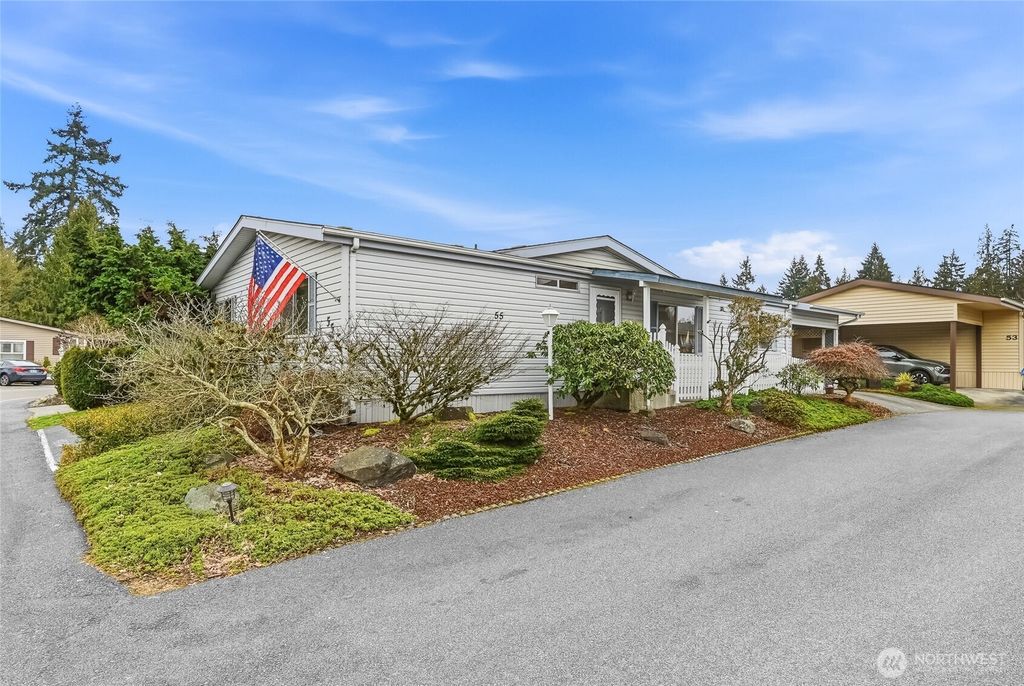 Photo of 32820 20th Avenue S #55, Federal Way, WA 98003 (MLS # 2488969)