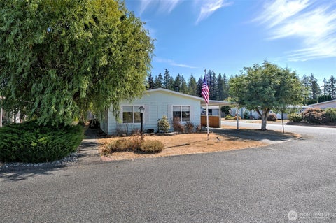 Photo of 2 Dasher DR, Shelton, WA 98584 (MLS # 2574885)