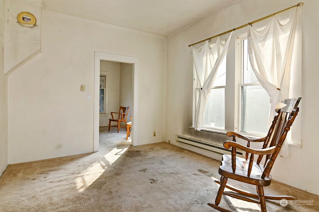 Photo of 6445 Carleton Avenue S, Seattle, WA 98108 (MLS # 2006137)