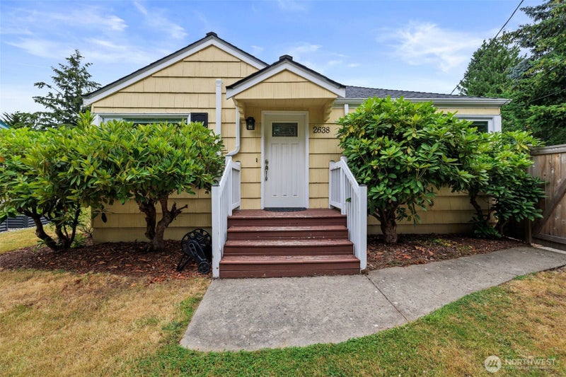 2638 SW 106th Street