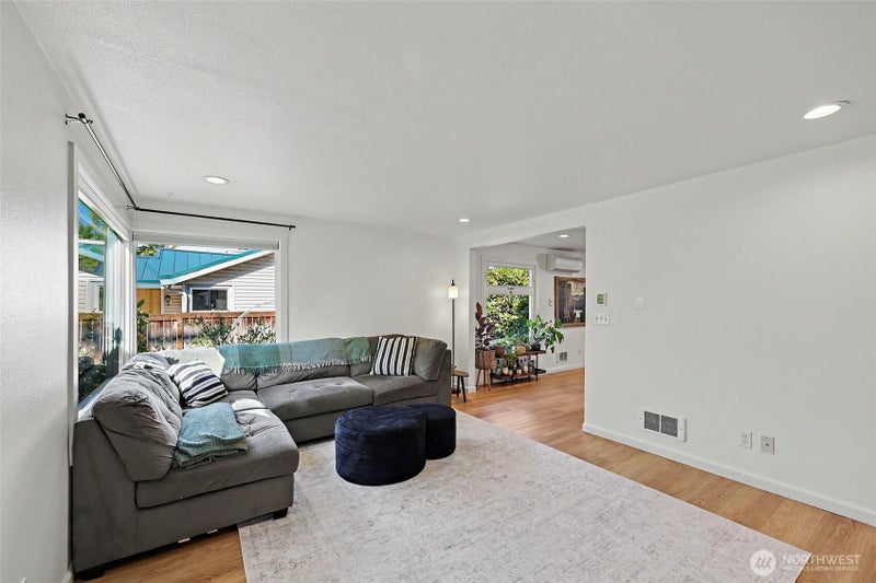 2638 SW 106th Street