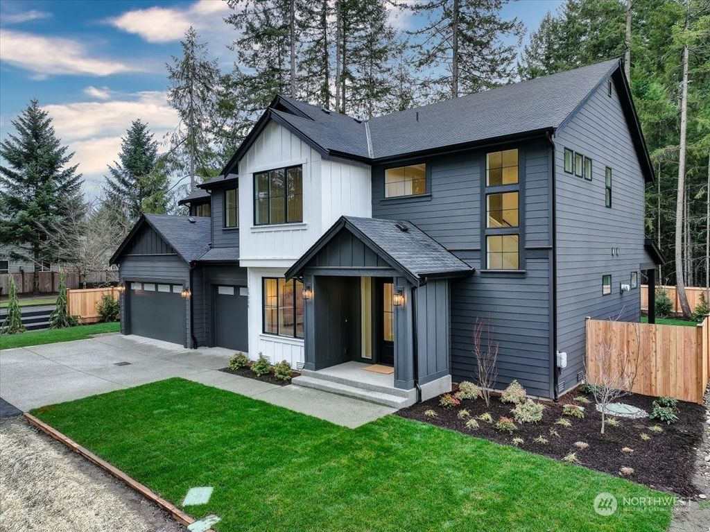 Photo of 28804 224th Avenue SE, Black Diamond, WA 98010 (MLS # 2199121)