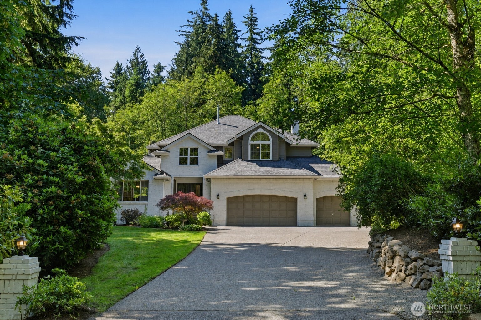 20919 SE 213th St, Maple Valley, WA, 98038, USA, 3 Bedrooms Bedrooms, ,3 BathroomsBathrooms,Residential,Pending,20919 SE 213th St,2547319