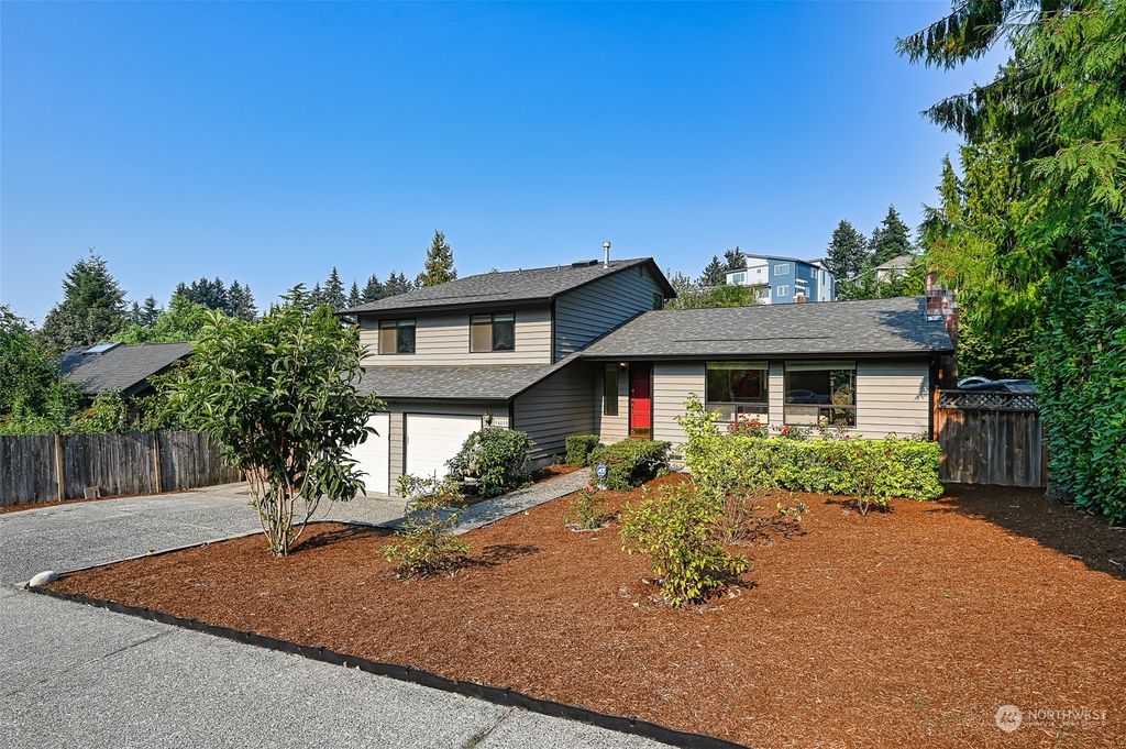 Photo of 14810 72nd Place NE, Kenmore, WA 98028 (MLS # 1997074)