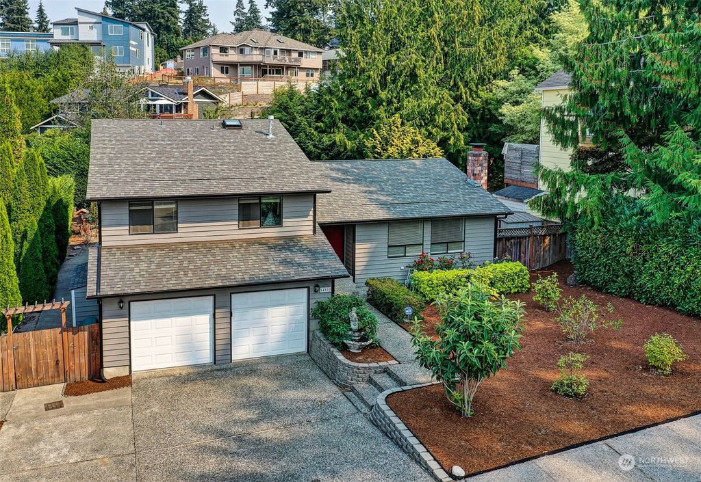 Photo of 14810 72nd Place NE, Kenmore, WA 98028 (MLS # 1997074)