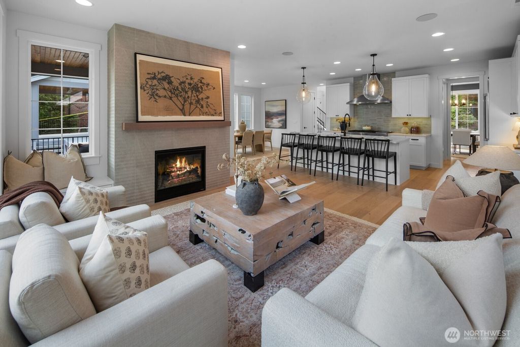 Photo of 210 35th Avenue E, Seattle, WA 98112 (MLS # 2430857)