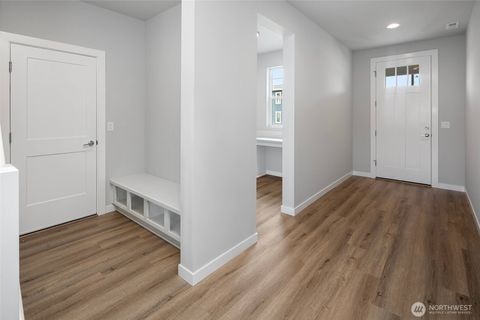 Photo of 562 SW 97th Street #4, Seattle, WA 98106 (MLS # 2508233)