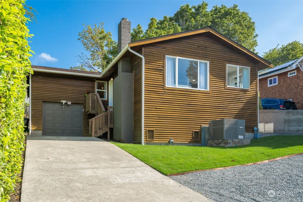 Photo of 3034 S Holden Street, Seattle, WA 98108 (MLS # 2248040)