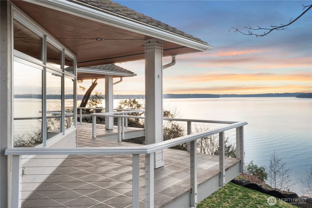 Photo of 8204 East Side Drive NE, Tacoma, WA 98422 (MLS # 2480138)