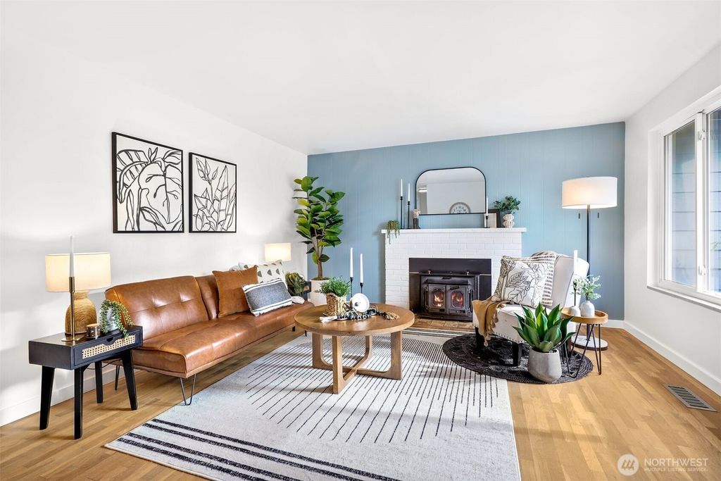 Photo of 24125 2nd Place W, Bothell, WA 98021 (MLS # 2410529)