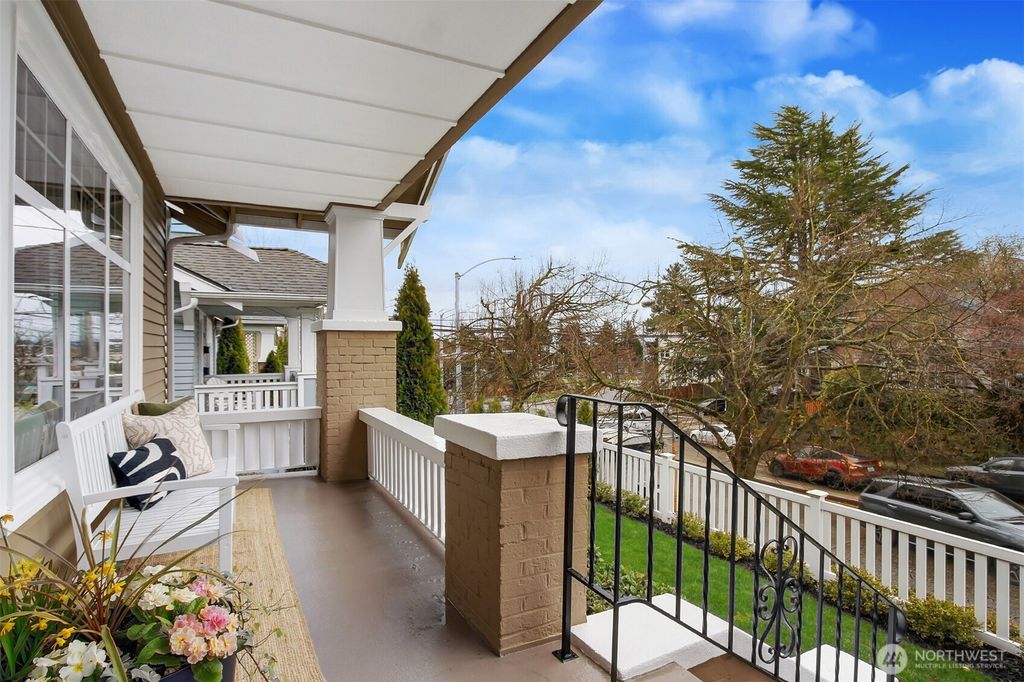 Photo of 720 N 46th Street, Seattle, WA 98103 (MLS # 2347894)