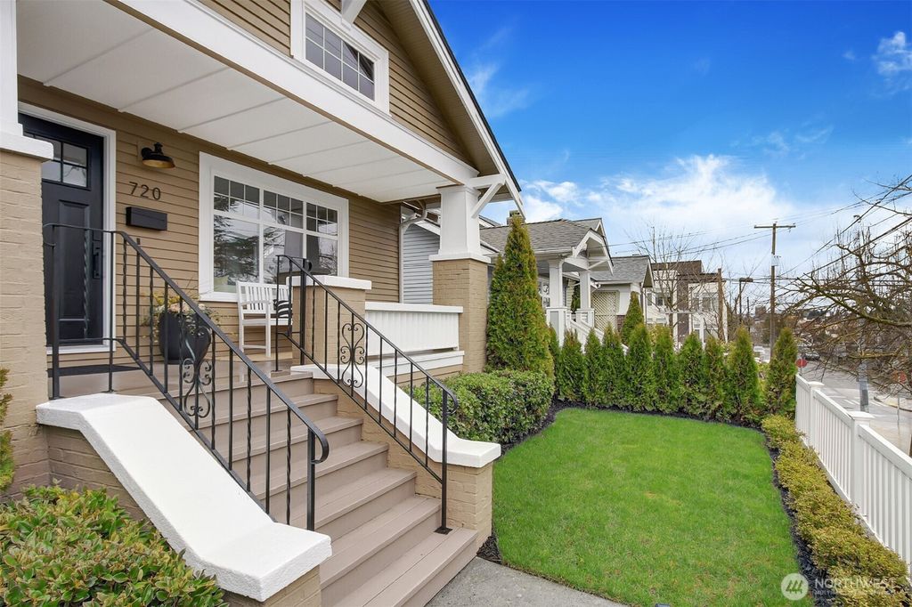 Photo of 720 N 46th Street, Seattle, WA 98103 (MLS # 2347894)