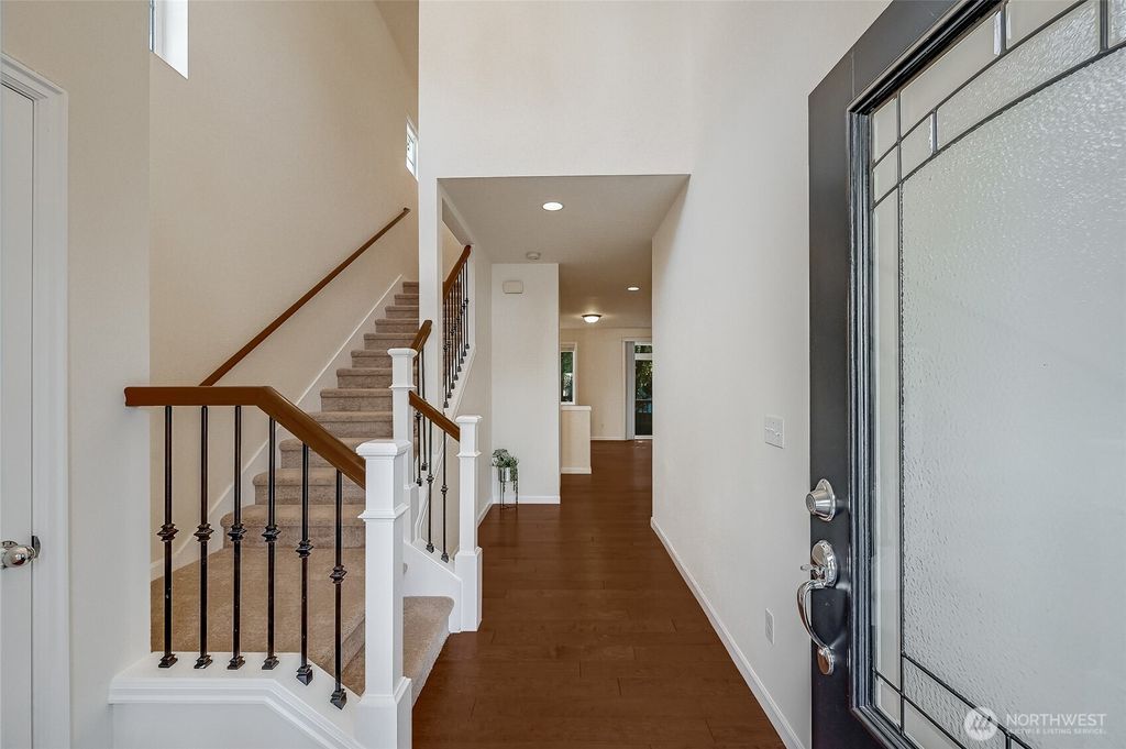 Photo of 2004 139th Place SW, Lynnwood, WA 98087 (MLS # 2433136)
