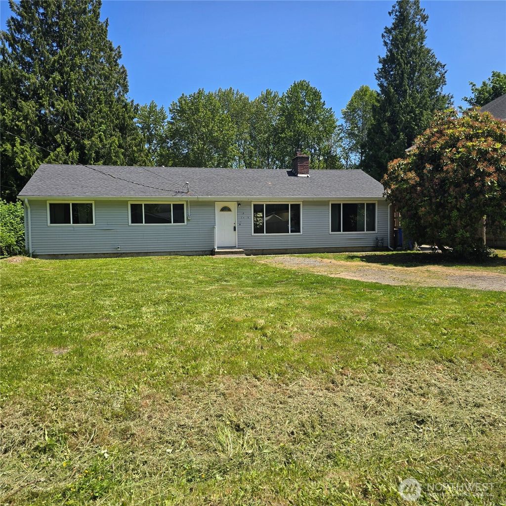 Photo of 12410 156th Avenue SE, Renton, WA 98059 (MLS # 2388497)
