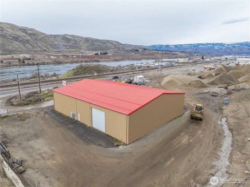4300 US Hwy 97A