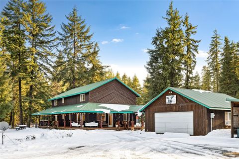 Photo of 400 Chelan Lane, Cle Elum, WA 98922 (MLS # 2466058)