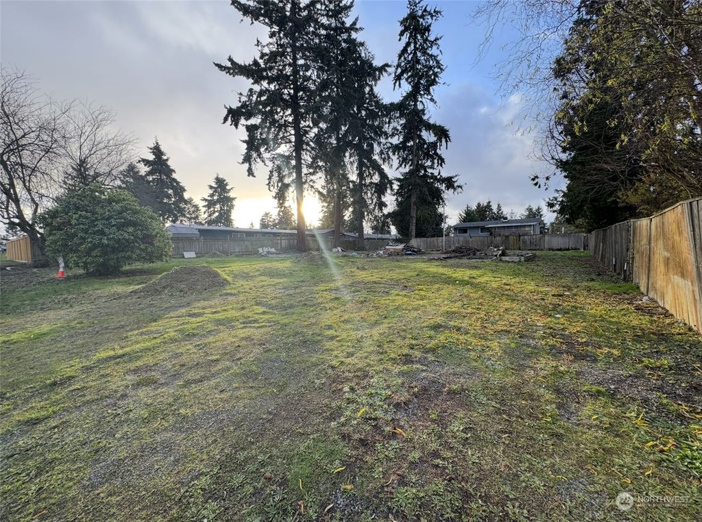 Photo of 20015 13th ave Ave, SeaTac, WA 98198 (MLS # 2317498)