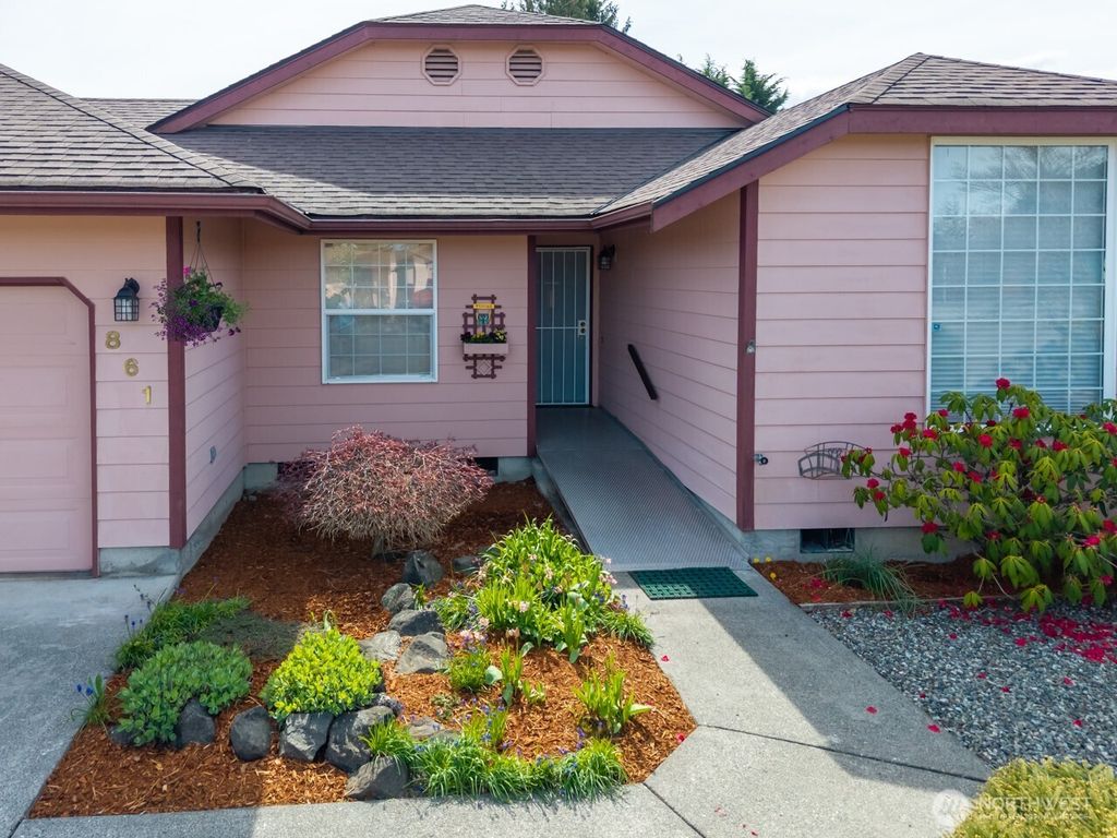 Photo of 861 E Spruce St, Sequim, WA 98382 (MLS # 2512808)