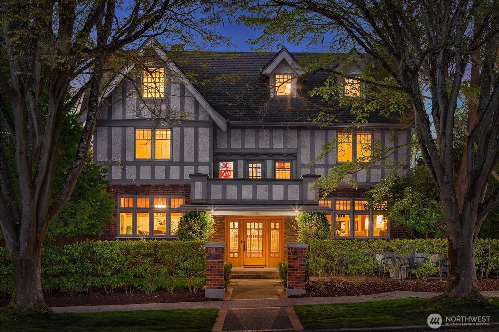 Photo of 1212 21st Avenue E, Seattle, WA 98112 (MLS # 2496912)