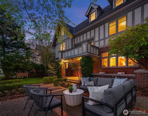 Photo of 1212 21st Avenue E, Seattle, WA 98112 (MLS # 2496912)